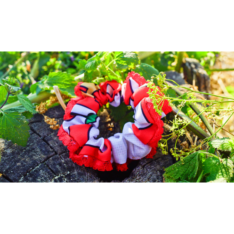 Scrunchie s bulharským vzorem S červenu krajkou MINI